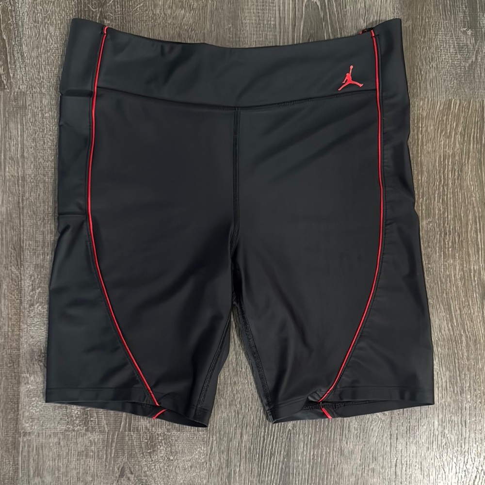 Jordan XL spandex like new